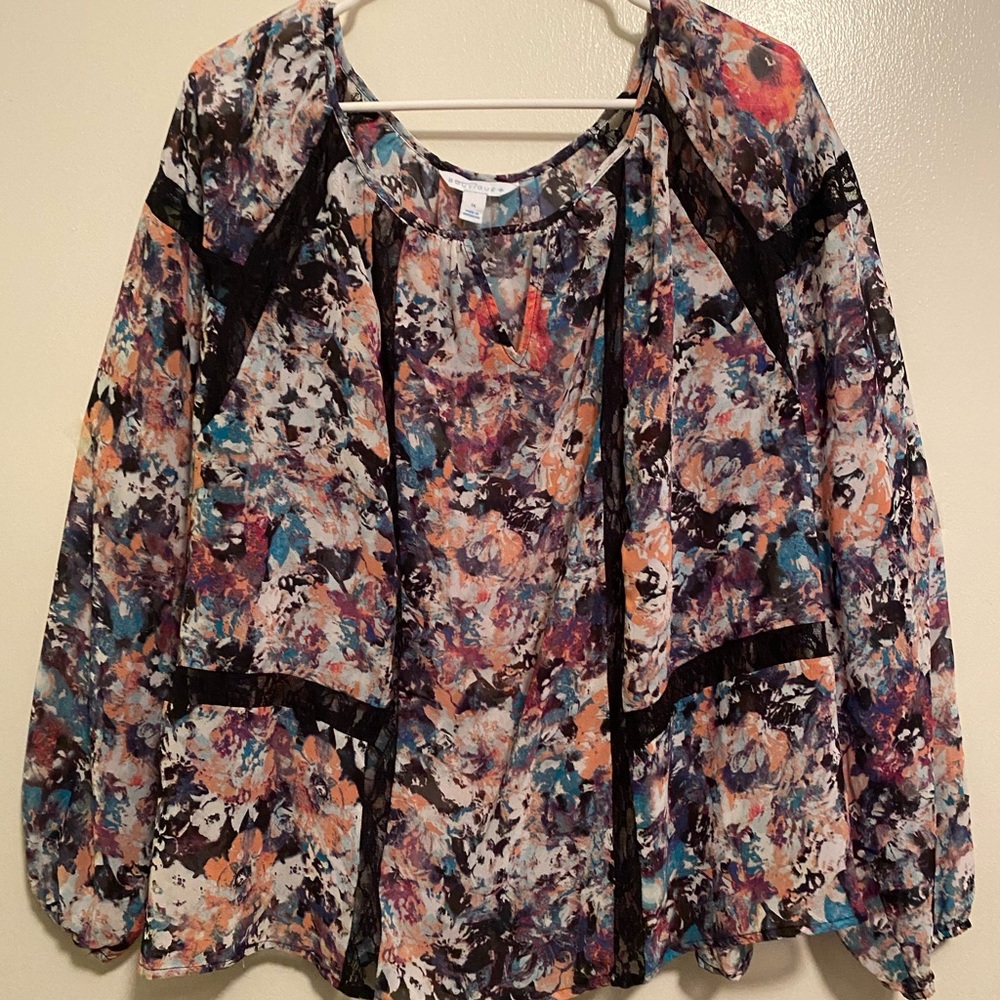 Boutique plus size floral blouse